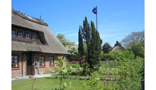 Two-Bedroom Holiday Home