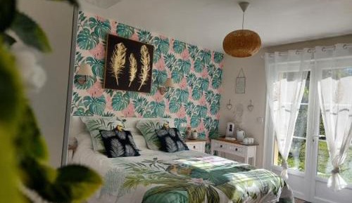 Suite with Garden View