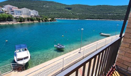 Studio Apartment with Sea View