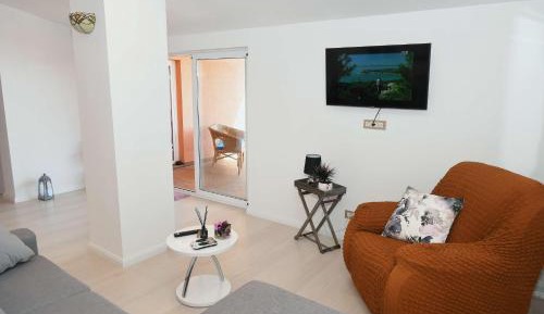 Two-Bedroom Apartment with Terrace and Sea View