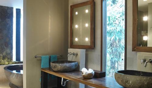 River Villa with Daily Afternoon Tea 