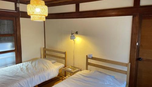 Twin Room with Shared Toilet