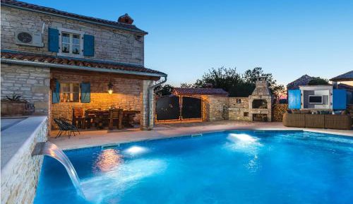 Two-Bedroom Holiday Home