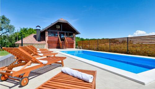 Two-Bedroom Holiday Home