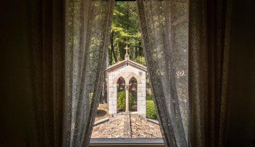 Junior Suite with Garden View
