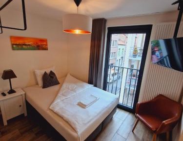 Single Room with Private Bathroom
