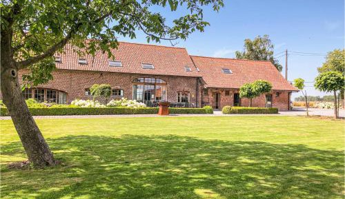 Nine-Bedroom Holiday Home