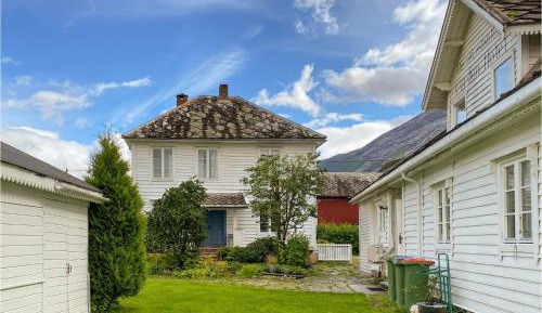 Four-Bedroom Holiday Home