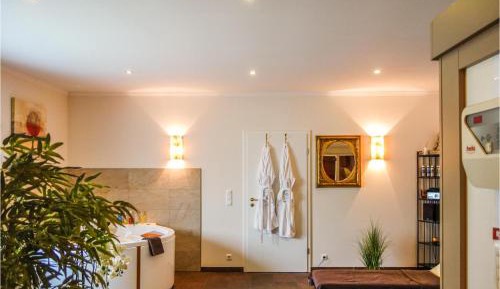 One-Bedroom Holiday Home
