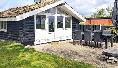Two-Bedroom Holiday Home