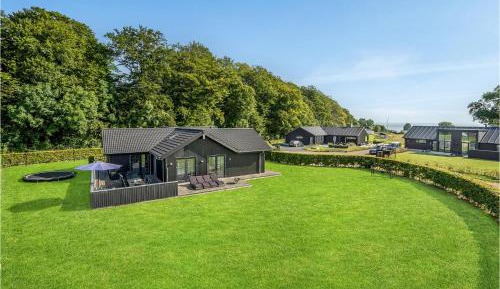 Four-Bedroom Holiday Home