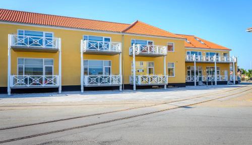 One-Bedroom Apartment (3 Adults) with Terrace