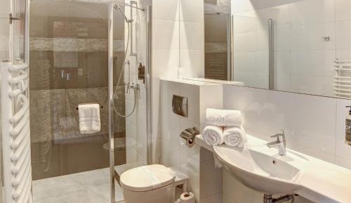 Economy Double or Twin Room
