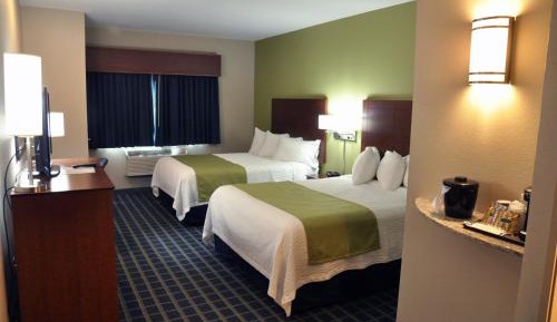 Deluxe Queen Room