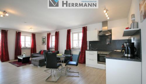 Apartment with Lake View