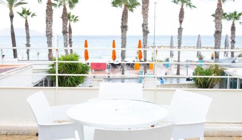 Two-Bedroom Apartment with Terrace and Sea View - Split Level