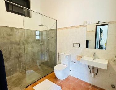 Deluxe Room (2 Adults + 1 Child)