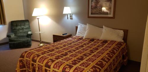 Deluxe King Suite