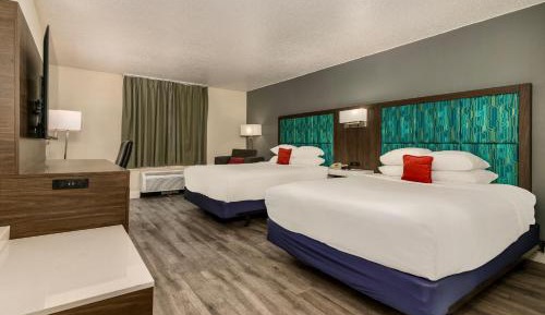 Superior Queen Room with Two Queen Beds