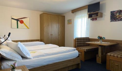 Triple Room with Mountain View