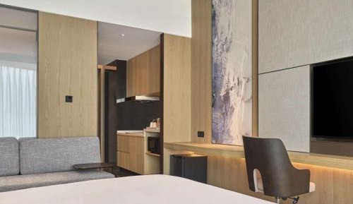 King Studio with Kitchen and Sofa Bed