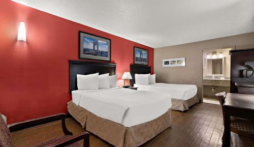 Standard Double Room with Two Double Beds - Non Smoking