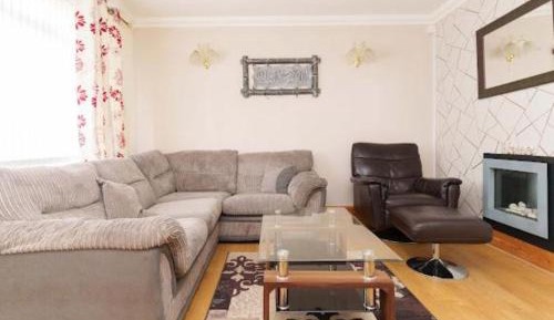 Three-Bedroom Standard Apartment