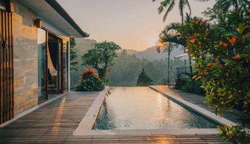 Two-Bedroom Pool Villa with Free 1x Floating Breakfast