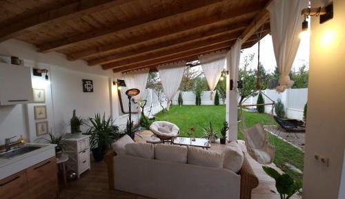 One-Bedroom Villa