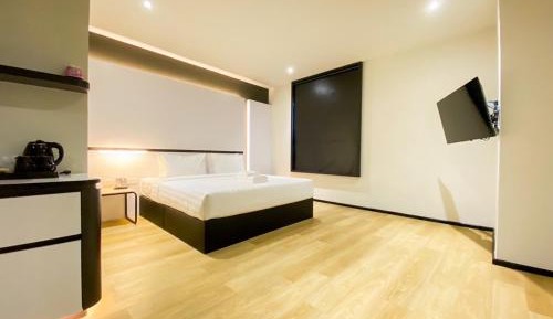 Queen Room