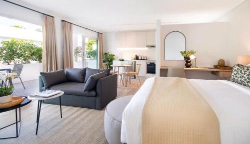 Studio Apartment