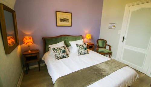 Quadruple Room with Shared Bathroom