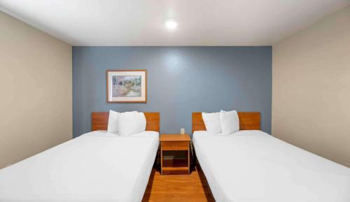 Double Room with Two Double Beds - Non-Smoking