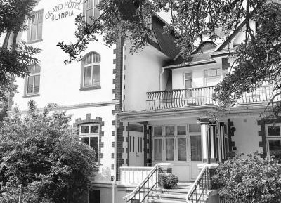 Double room at Olympia (656 ft from the mainbuilding)