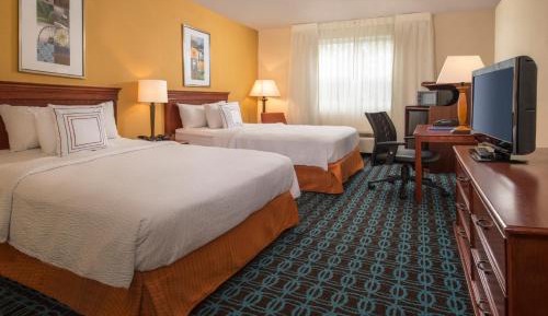 Double Room, Two Double Beds, Microwave/Mini Fridge