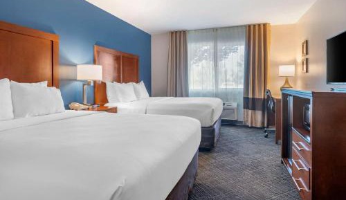 Queen Room with Two Queen Beds - Accessible/Non-Smoking 