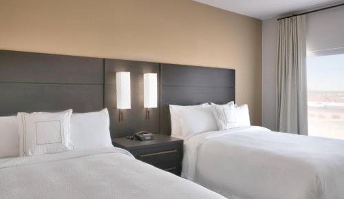 1 Bedroom Suite, 2 Queen, Sofa bed