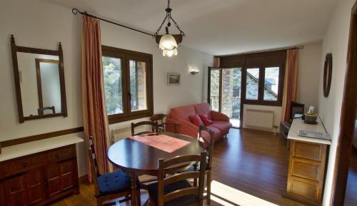 One-Bedroom Apartment (2 Adults)