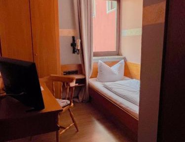 Single Room with Private Bathroom