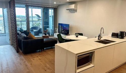 Two-Bedroom Deluxe Apartment with Balcony