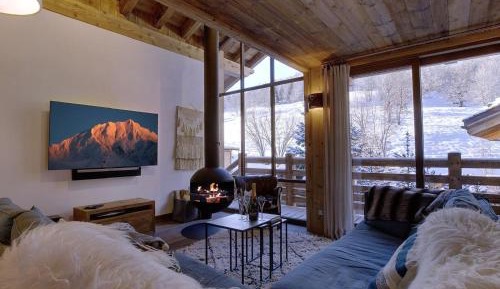 Chalet (12 Adults)