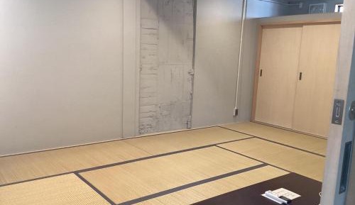 Japanese-Style Room