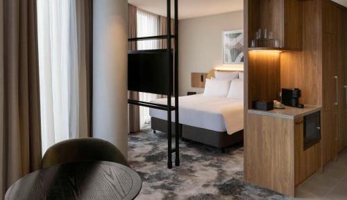 Junior King Suite