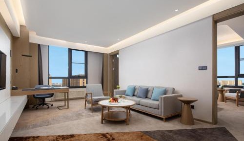Deluxe Suite