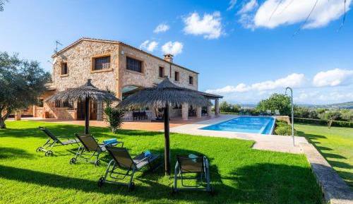Villa with Garden View