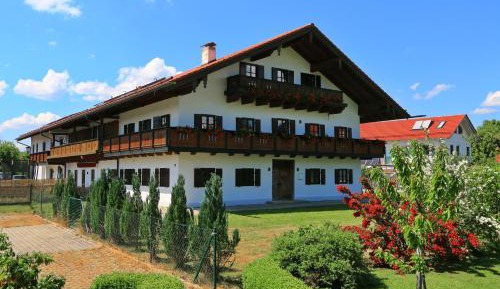 Apartment with Garden View