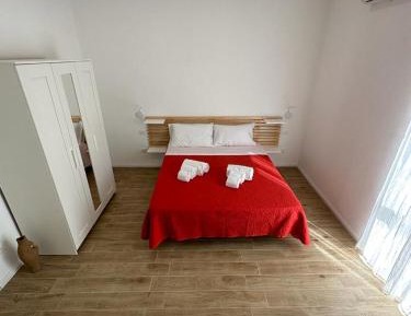 Superior One-Bedroom Apartment with Balcony
