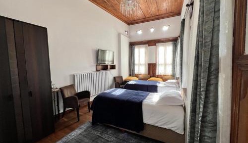 Standard Twin Room with Sofa