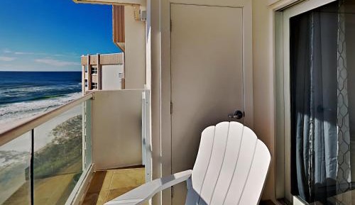 Two-Bedroom Apartment with Ocean View
