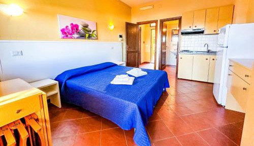 Studio with Sea View